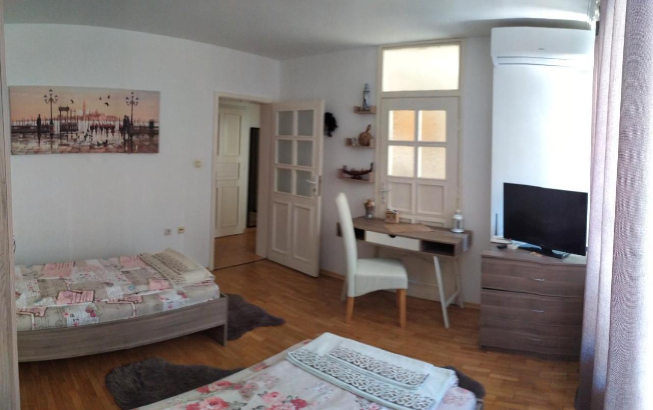 Apartament Bogoslovovi Varna Eksteriør billede