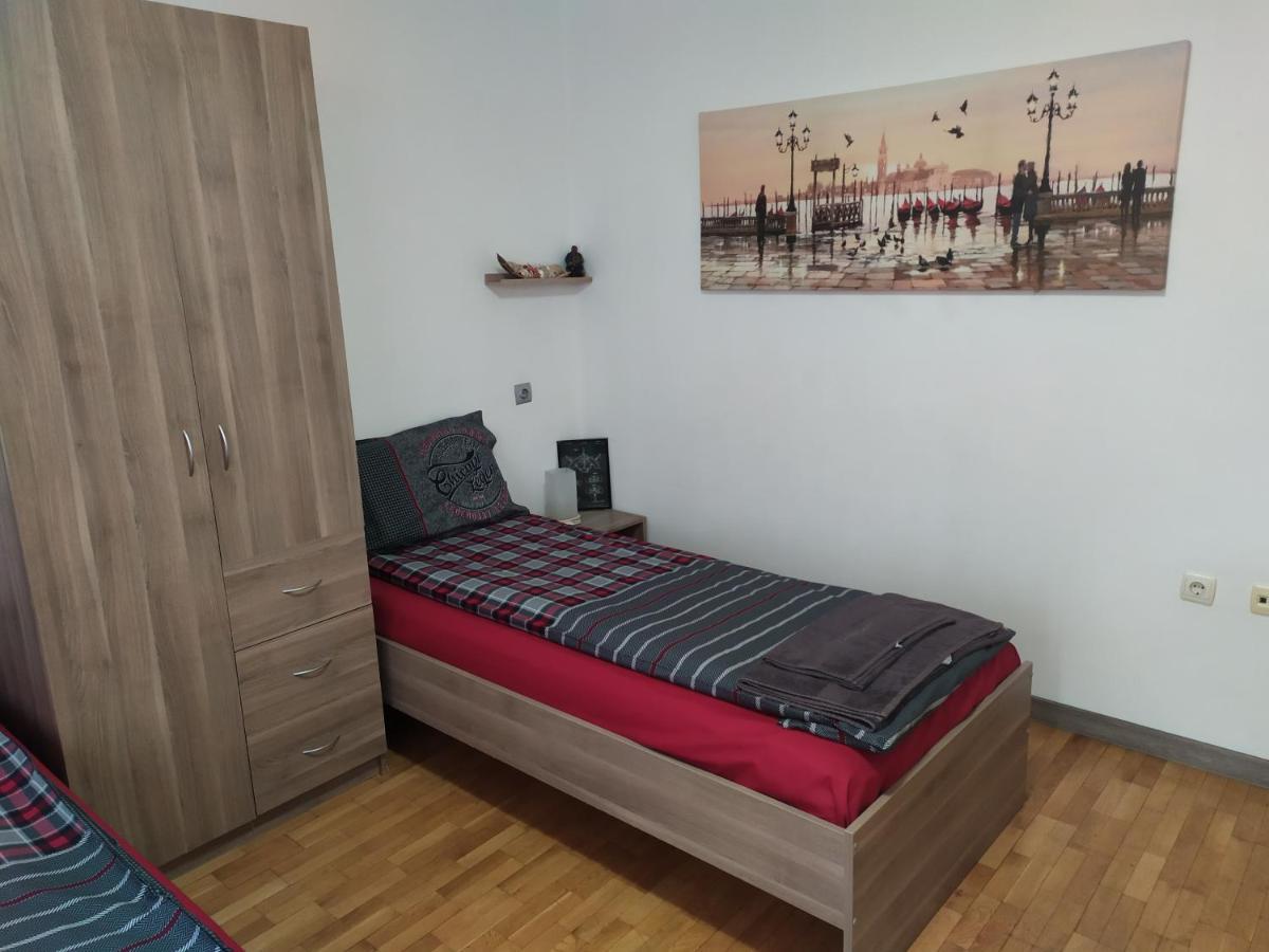 Apartament Bogoslovovi Varna Eksteriør billede