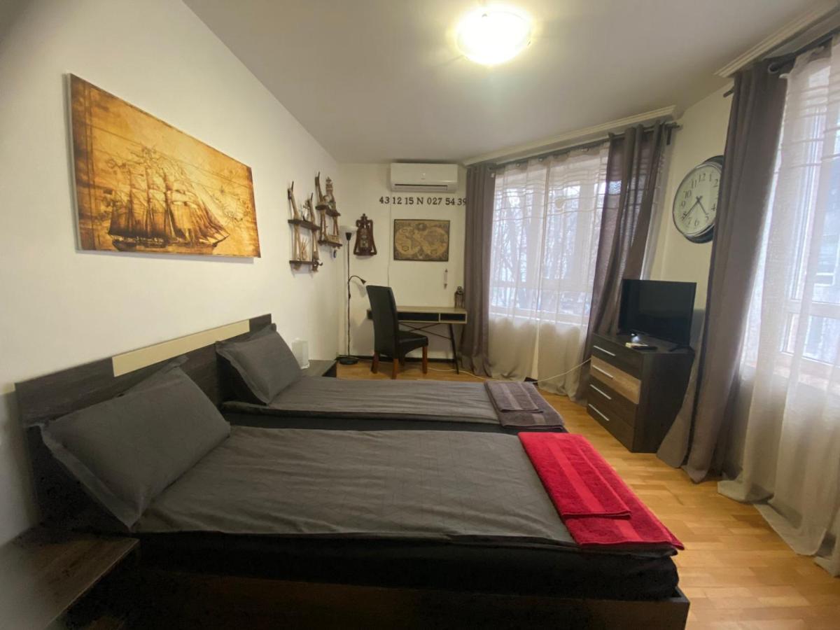 Apartament Bogoslovovi Varna Eksteriør billede